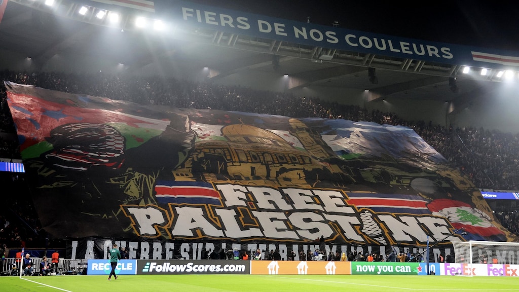 The banner in the stands at Paris Saint Germain.